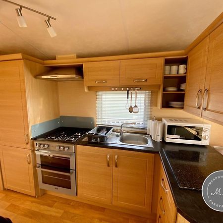 Palm Grove 132 - Pet Friendly, Wifi, Central Heating, Close To Shops And Beach - Meadow Lakes Caravan & Lodge Hire Chapel Saint Leonards Exterior foto